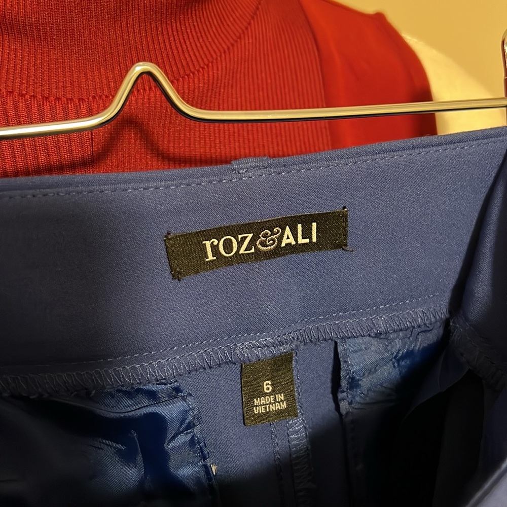 NWOT: Roz @ Ali Ankle Pants - Picture 4 of 5